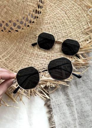 Имидживые очки квадратные прозрачные очки окуляри сережки брошь солнцезащитные очки панамка шляпа1 фото