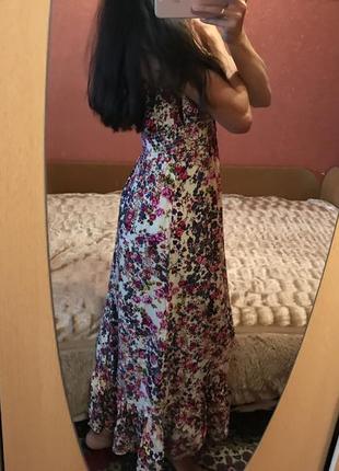 Красивое длинное платье сарафанс воланом в цветы с4 фото