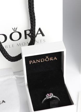 Pandora кольца розовое сердце