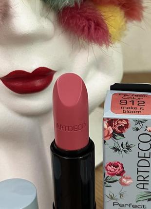 Оригінал помада для губ artdeco perfect color lipstick 912 make it bloom3 фото