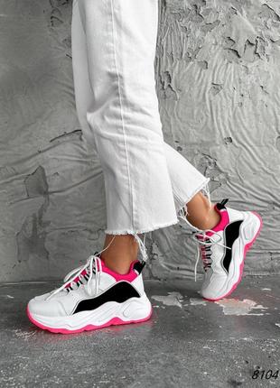 Белые фуксия кожаные кроссовки с сеткой в сетку на толстой грубой подошве розовые с черным6 фото