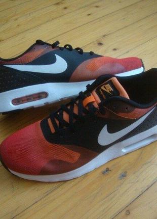 Кроссовки nike air tavas оригинал 40 размер 26 см