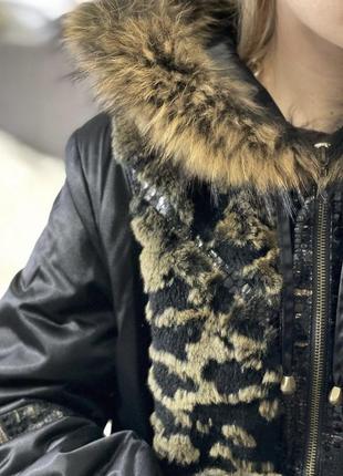 Гарна зимова куртка з натуральним хутром8 фото