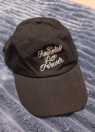 Кепка с принтом