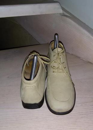 Нубуковые бежевые ботинки ecco размер 37 ( 23,7 см).4 фото