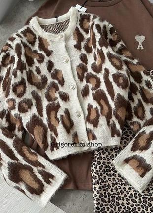 Женский укороченный кардиган с леопардовым принтом1 фото