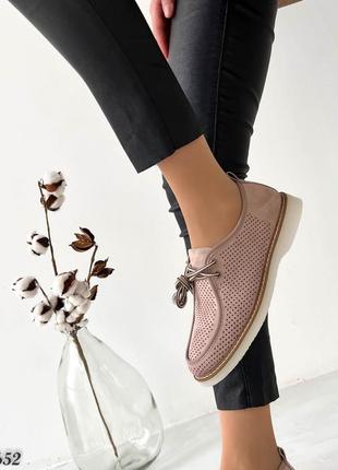 Пудра розовые женские туфли на шнуровке мокасины с сквозной перфорацией7 фото