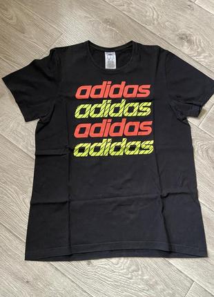 Футболка adidas