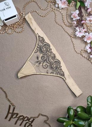 Изысканные трусики стринги с кружевом