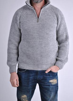 Теплый удобный шерстяной свитер5 фото
