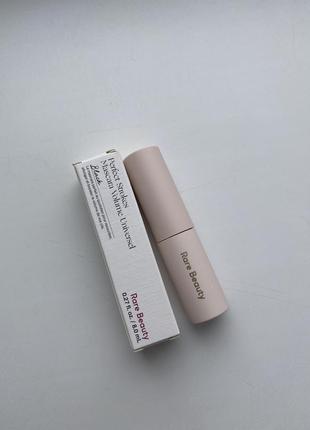 Міні-туш rare beauty mini perfect strokes universal volumizing mascara