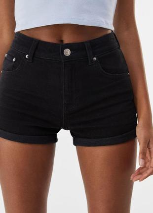 Чорні джинсові шорти bershka, розмір xxs3 фото