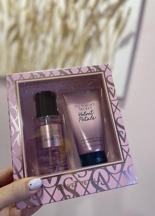 Подарочный набор victoria’s secret (velvet petals)