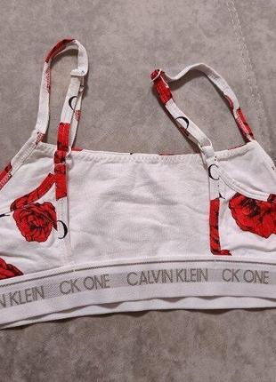 Топ calvin klein underwear charming roses/america m бюстгальтер5 фото