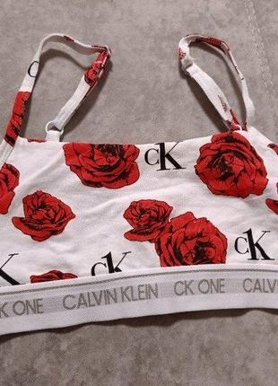 Топ calvin klein underwear charming roses/america m бюстгальтер3 фото