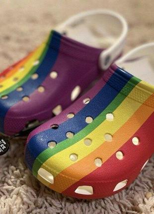 Крокс класік клог веселка crocs rainbow graphic classic stripe clog5 фото