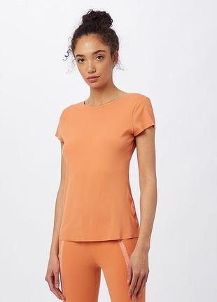 Футболка nike yoga luxe