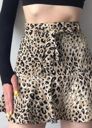 Леопардовая юбка-шорты от stradivarius