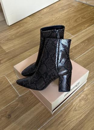 Новые ботинки ботльоны zara