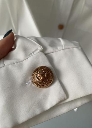 Біла сорочка із золотими ґудзиками balmain5 фото