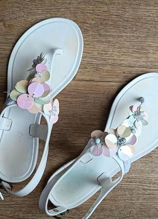 Босоножки вьетнамки