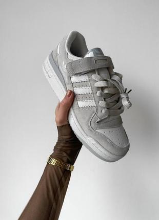 Кроссовки adidas forum silver suede