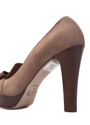 Женские кожаные туфли кожа на высоком каблуке и платформе модельные нарядные красивые коричневые 36р5 фото