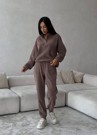 Флисовый женский спортивный костюм из двухстороннего флиса теплый стильный комплект кофта и брюки свободного кроя оверсайз