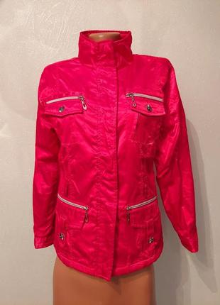 Легкая розовая куртка, курточка ветровка1 фото
