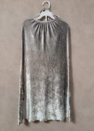 Серебряное велюровое мини платье плиссе9 фото