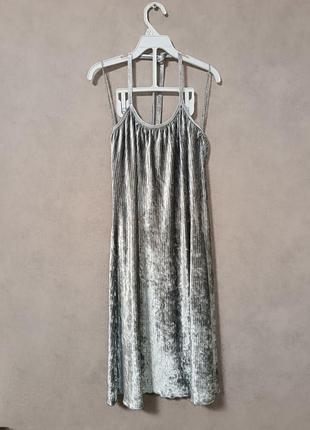 Серебряное велюровое мини платье плиссе2 фото