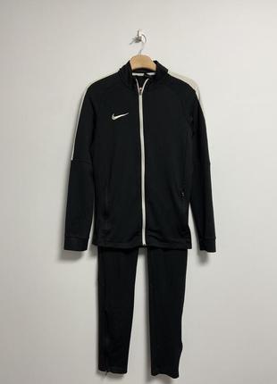 Nike чоловічий оригінальний спортивний костюм1 фото