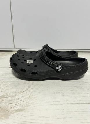 Легкі шльопанці сандалі сабо crocs