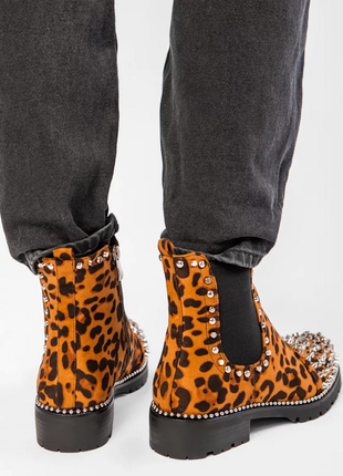 Весенние леопардовые ботинки челси казаки демисезонные утепленные женские2 фото