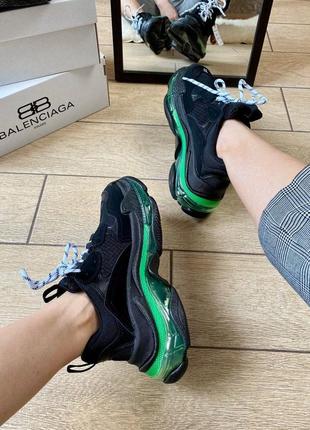 Женские кроссовки balenciaga  triple s clear sole black & neon green6 фото