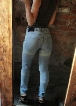 Джинсы скинни высокая талия посадка стрейч waven с дырками рваные в пятна