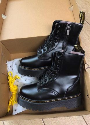 Женские ботинки dr. martens jadon black with fur5 фото