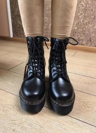 Женские ботинки dr. martens jadon black with fur6 фото