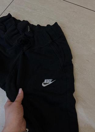 Спортивные штаны женские черные nike оригинал бренд классные стильные4 фото