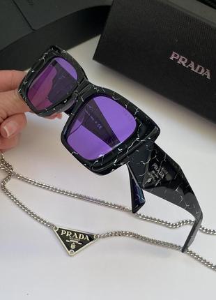 Топовые очки prada с цепочкой