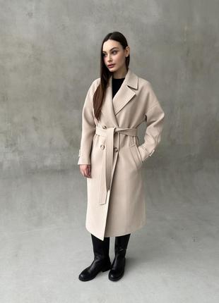 Демисезонное кашемировое женское двубортное пальто с разрезами10 фото