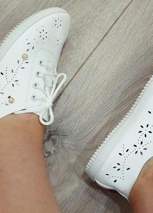 Мокасини кеди легкі кросівки білі рожеві уточнюйте