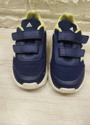 Кроссовки adidas
