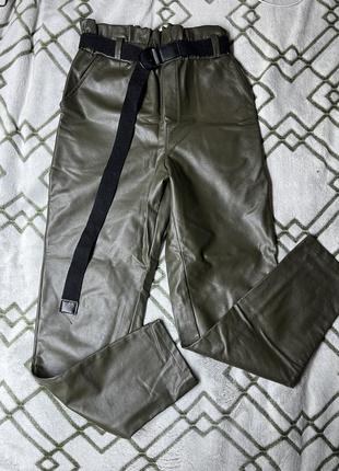 Кожаные брюки