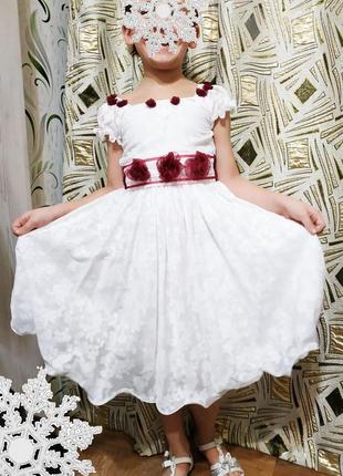 Сукня для принцеси білого кольору, 3-5 років