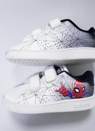 Adidas marvel кросівки людина-павук хлопчикові 22 р 14 см устілка