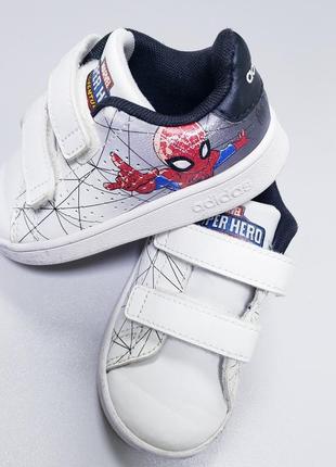 Adidas marvel кроссовки человек паук мальчику 22 р 14 см стелька10 фото