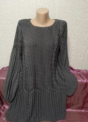 Платье черное в зрачках плиссе costes