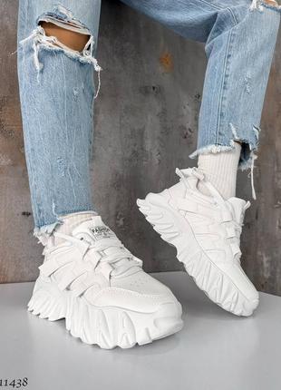 ☑ кросівки на масивній трендовій підошві ☑ колір: білий