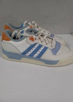 Кроссовки adidas handball spezial shoes light blue m18444

оригинал